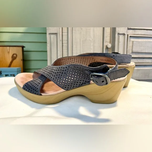 LOT OF 2 DANSKO Jacinda Nubuck & Gray Criss Cross Slingback Sandals- Wmn Sz 7.5 - Picture 10 of 13